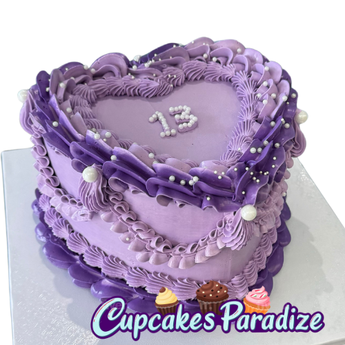 Pearl Vintage Heart Cake