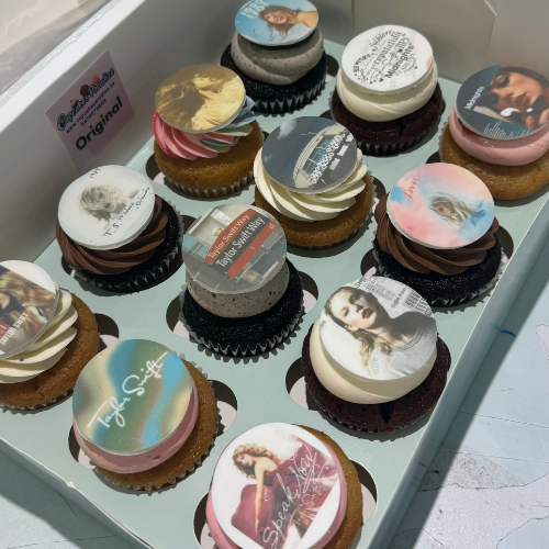 Taylor's Version Cupcakes ( Taylor Swift)